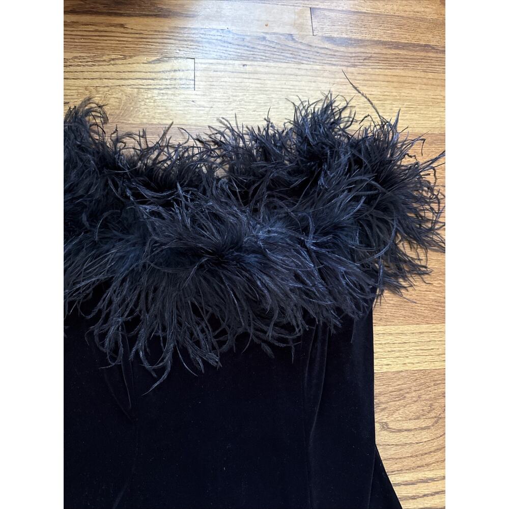 Bari Jay Black Faux-Feather Off-the-Shoulder Gown with Front Slit Size 13-14 C26 - Picture 3 of 12